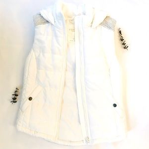 NWOT Aeropostale Hooded Bomber Vest